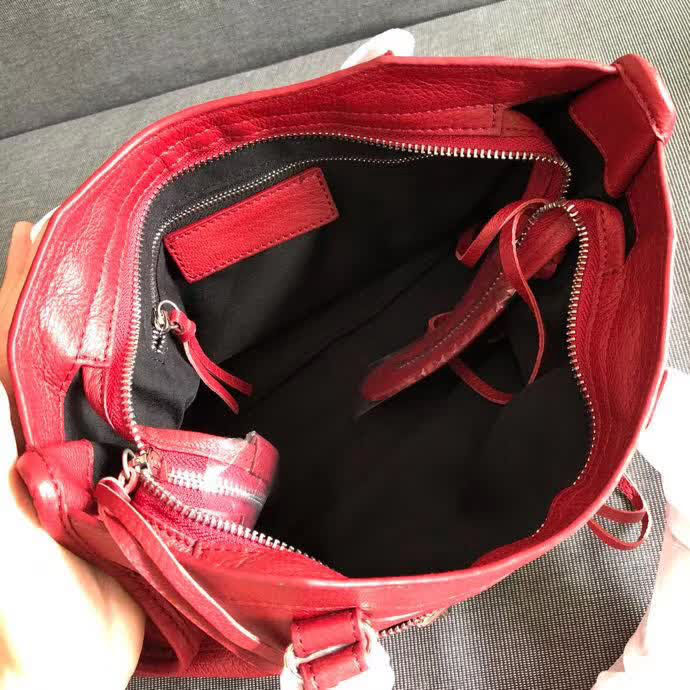 BALENCIAG巴黎世家 機車包 原版山羊皮包邊 銀色五金  可手提單肩斜跨  BL1076